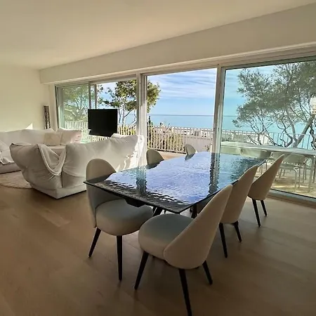 别墅 Cap D Contemporaine Pied Dans L Eau
