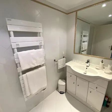 Villa Cap D Contemporaine Pied Dans L Eau *