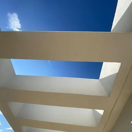 Cap D Contemporaine Pied Dans L Eau Villa Antibes