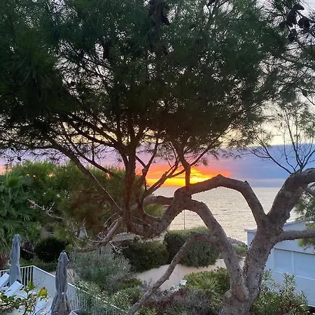Villa Cap D Contemporaine Pied Dans L Eau *